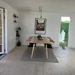 House Close To Center, And Great Northern Βίλα *