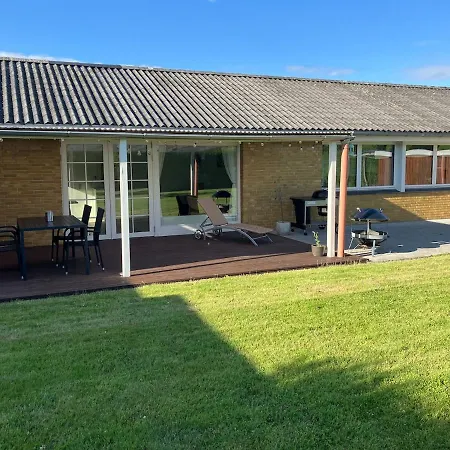House Close To Center, And Great Northern Villa *