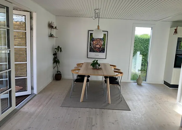 House Close To Center, And Great Northern Villa *